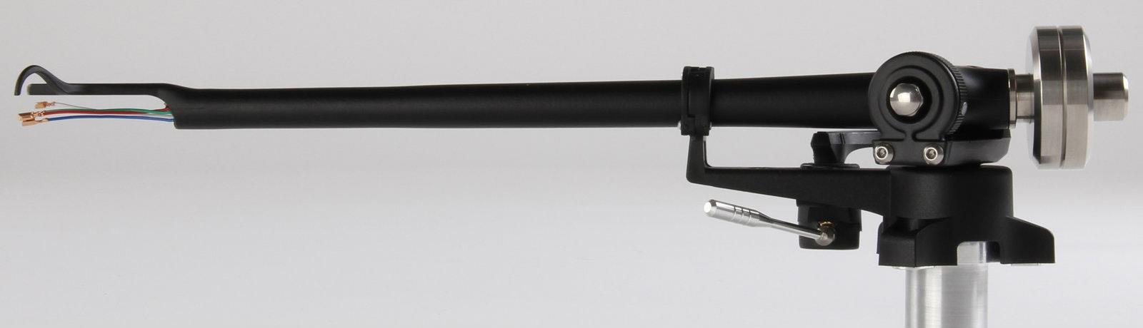 Rega RB 880
